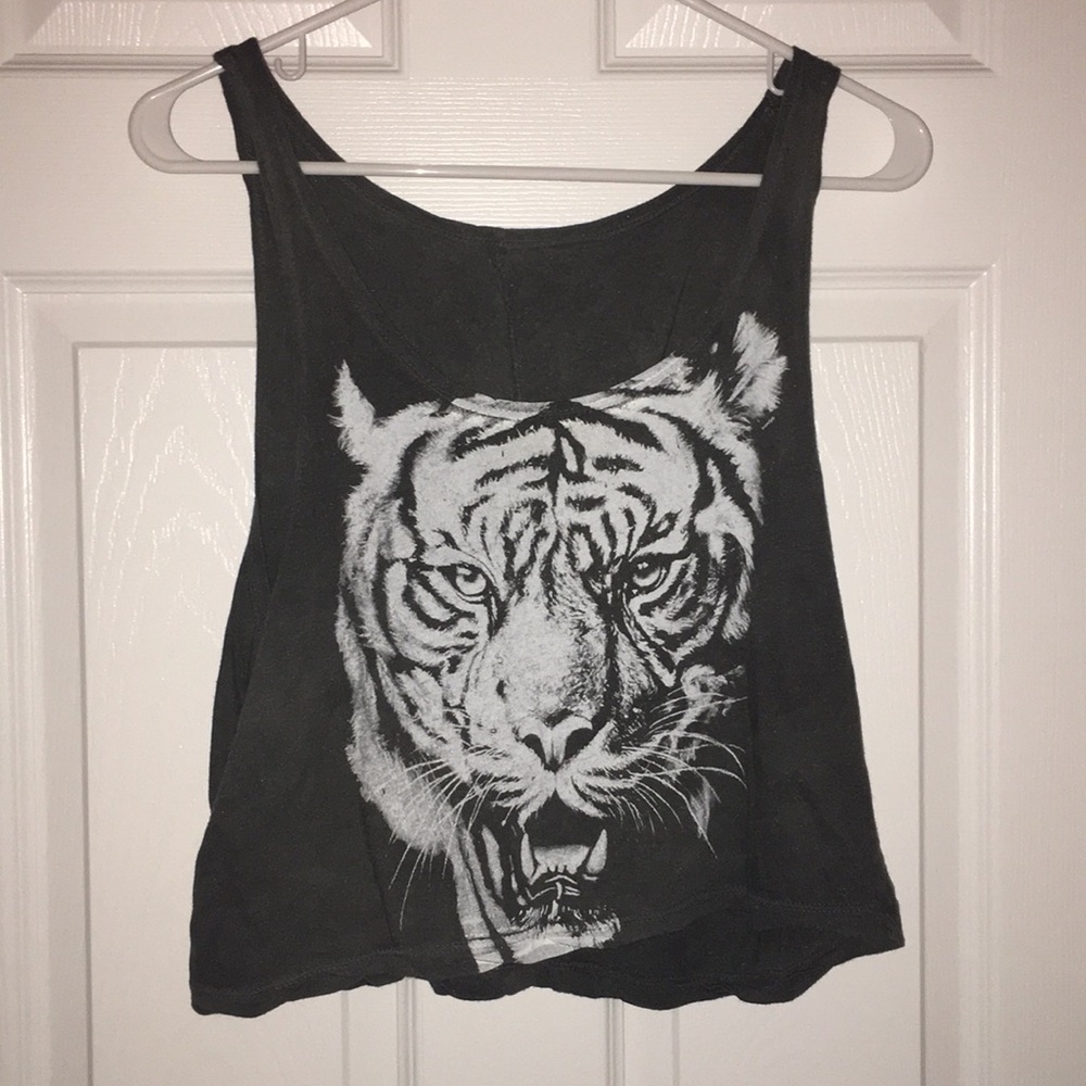 Crop top
